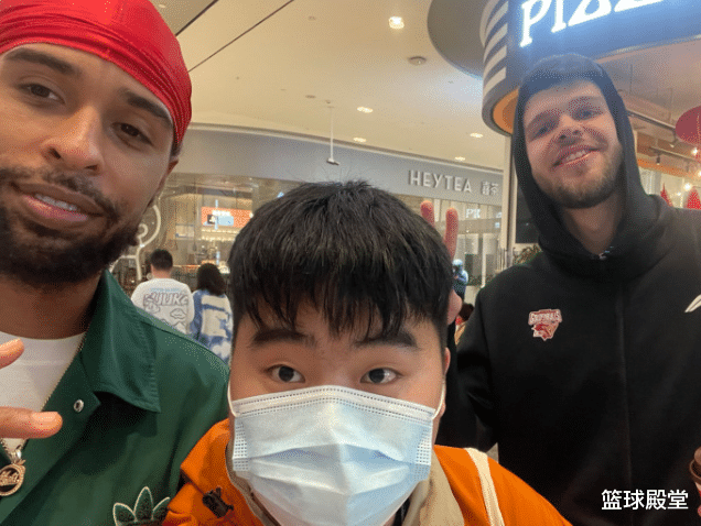 阿布|4消息！阿布晒钓鱼图，雅尼斯带队备战，浙江小外圈粉，赛程紧密