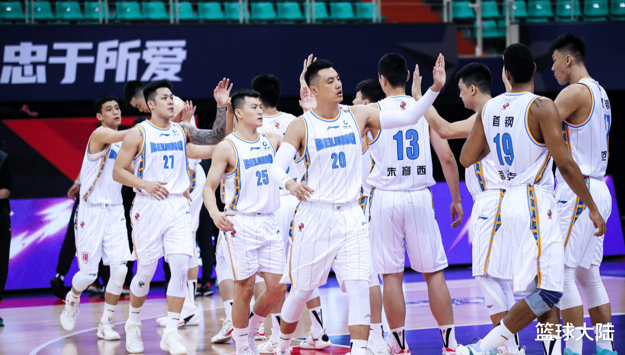 中國男籃|令人唏噓！中國男籃又一前鋒因傷隕落，或就此告別國家隊(duì)