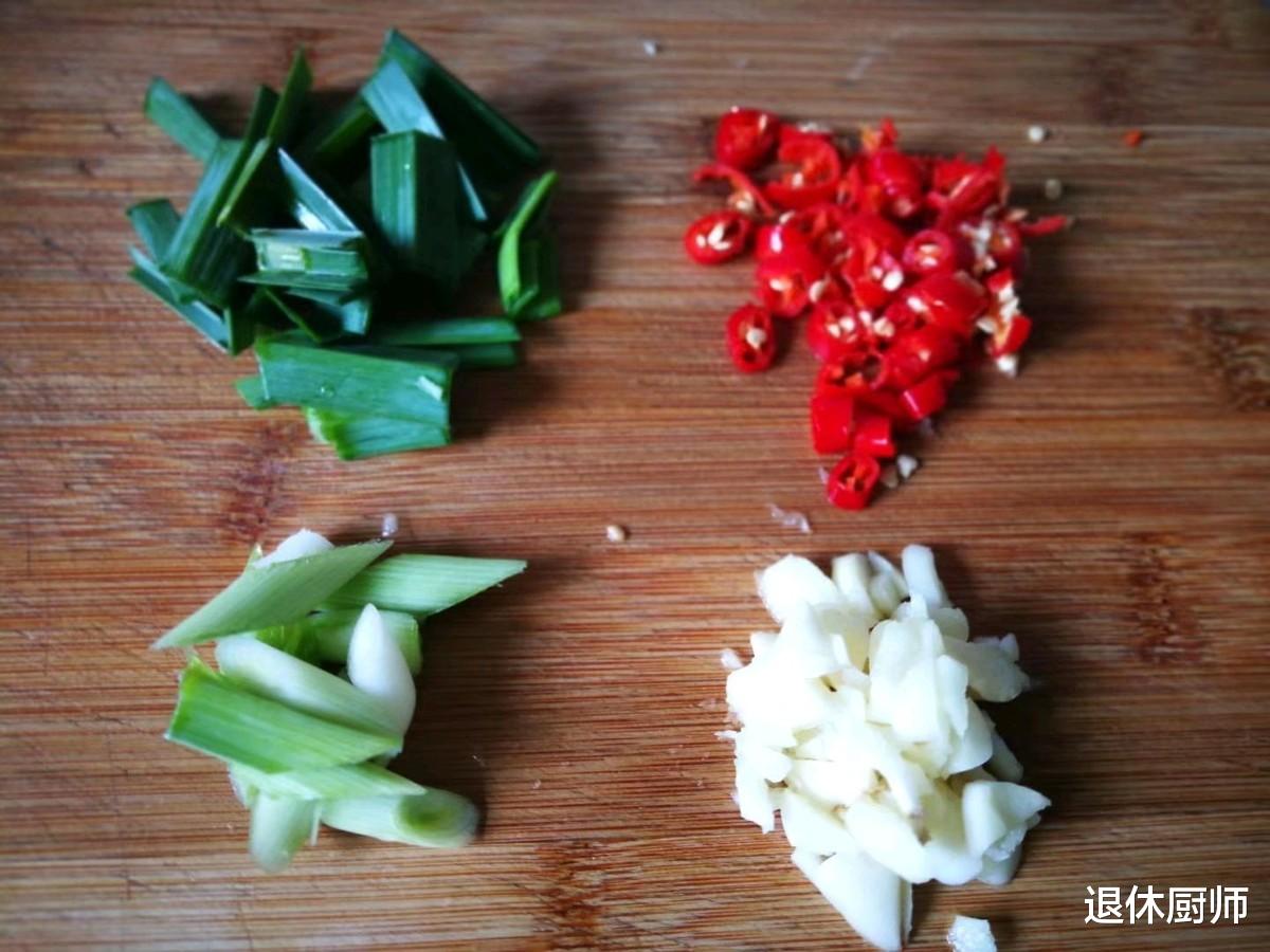 豆芽|用它代替晚餐，清脆爽口，2块钱炒一盘，坚持吃，体重悄悄轻了