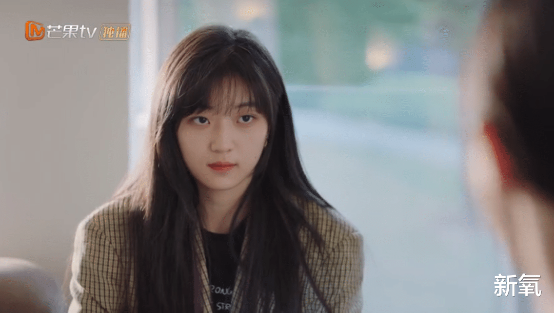 周雨彤|挤地铁还因为不加班被辞退，她应该是娱乐圈里最懂我们的人了吧