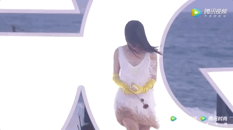 超模|顶流明星“集体翻车名场面”来了!尬笑、黑脸、手足无措:这些承包了我一年的快乐