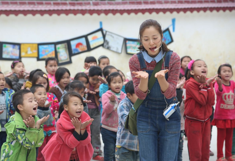 江一燕|公益作秀、屡次抢角，吹嘘拿奖？江一燕的故事远比你想象得更精彩