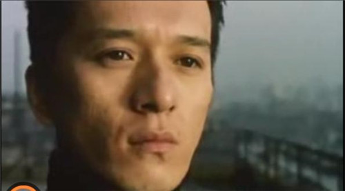 贾宏声|10年前，他穿着睡衣从14楼跳下，留下一辆砸坏的轿车和周迅的眼泪