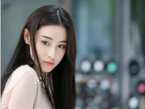 张馨予|张馨予新作不断，经过努力开始走红