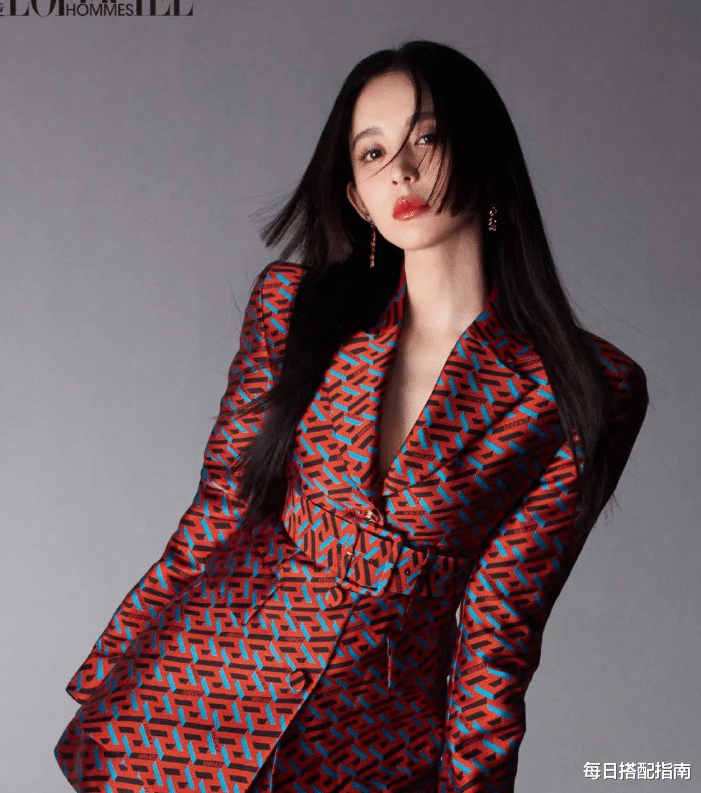 鞠婧祎|鞠婧祎终于放弃“半永久妆”，公主切造型真是纯欲天花板，超好看