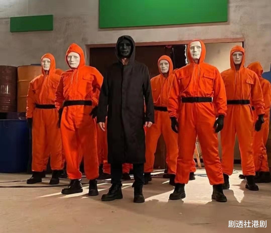 爱·回家|假戏真做！《爱回家》TVB男星遭群姐热情献吻，事后直言有轻生念头