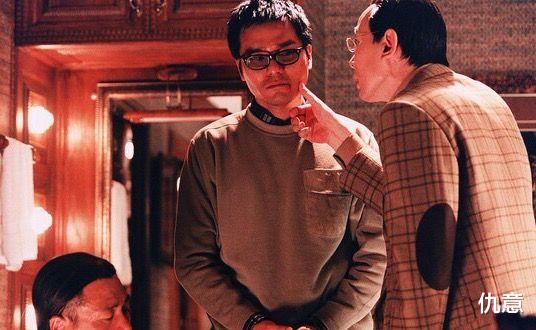 万梓良|香港艺人拜师老牌明星被剩茶水浇头红包砸脑袋：他有资格这样做！