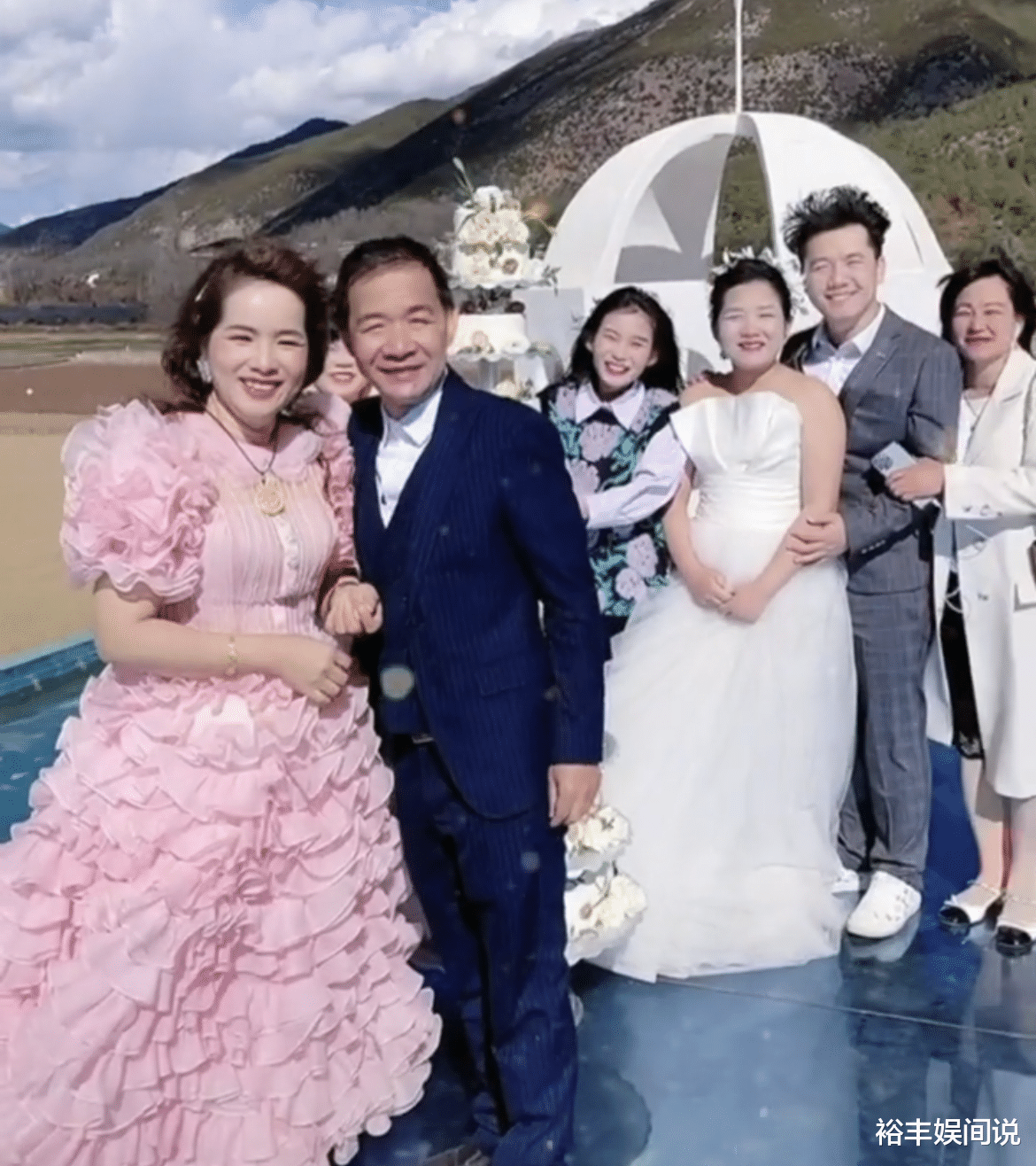 陈三废|网红陈三废姐姐自曝收入,每月花销一百多万,给老公10万当零花