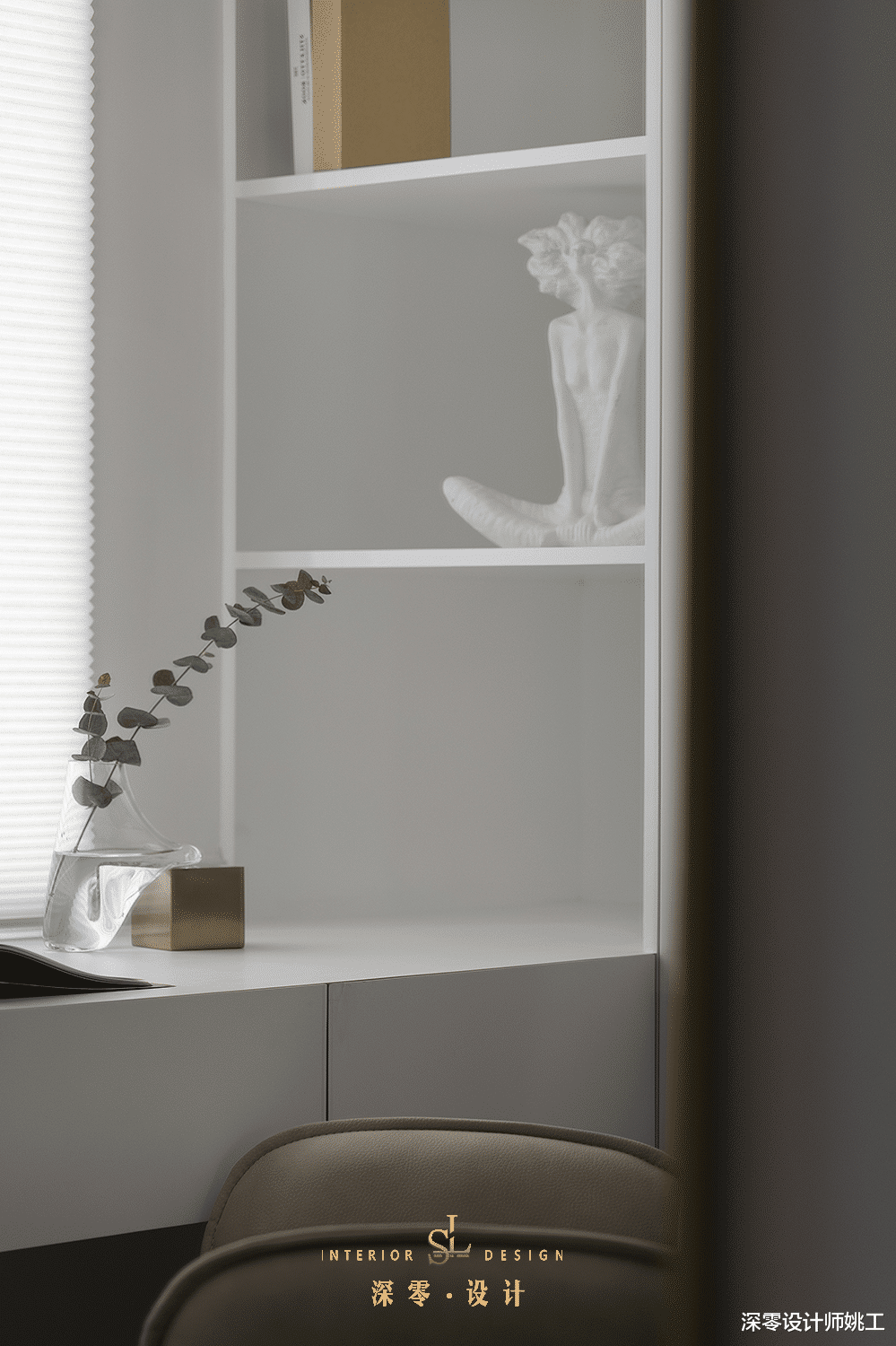 160㎡四室改三室，一间次卧变书房，整面墙做无把手收纳柜，大气十足