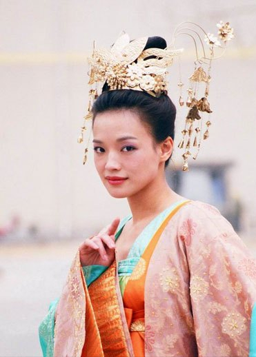 姚晨|男看鼻子女看嘴？8位厚嘴唇女星，用实力证明“香肠嘴”跟丑无关