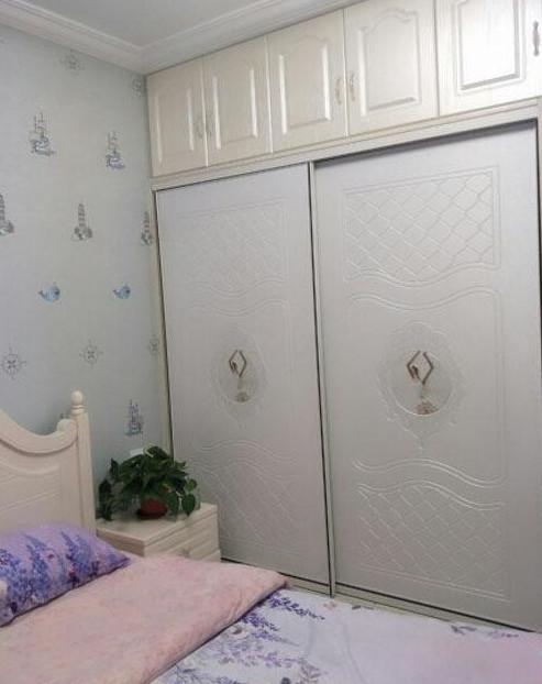 |参观朋友新家，一进门就被地砖雷倒：审美够奇葩