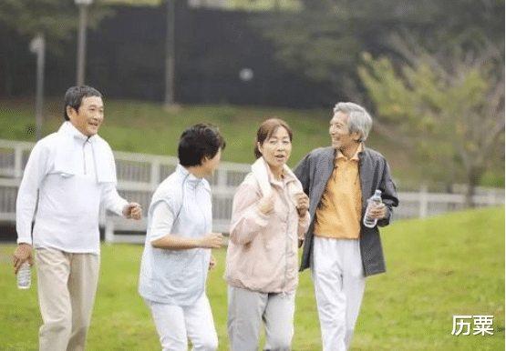 比特币 养老金又要涨了？4月底将迎新政！四类人调整时或涨得多