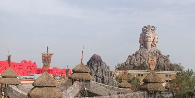 小二和你聊聊 郑州又一“巨作”走红，号称中原版“三亚”，耗资13亿性价比偏高