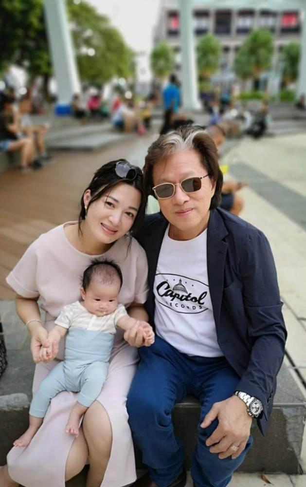 再会旧时光 陈少霞晒生活近况，因陈小春版《鹿鼎记》走红，曾和刘德华演夫妇