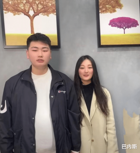 陈亚男|陈亚男粉丝不降反增，一个多月涨粉40万，网友：原来小丑是我自己