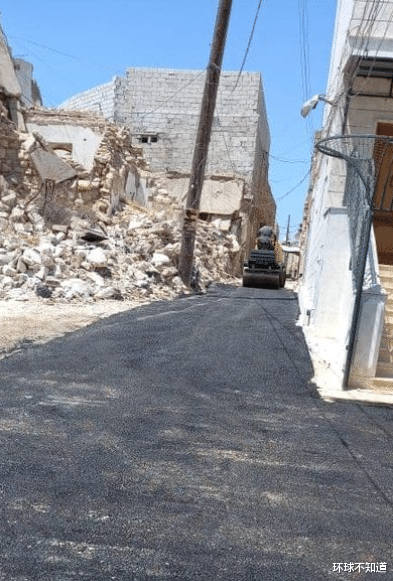 敘利亞重建：阿勒頗大樓支起腳手架，清理殘垣斷壁，鋪瀝青修路-圖2