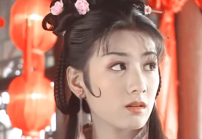 发型|观众苦披头散发久矣,现在的造型师不会梳头吗?发髻真的吊打散发