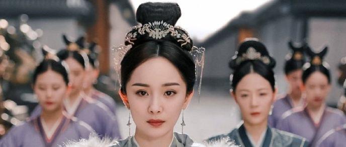 汪峰|这届网友太“双标”，39岁宋慧乔演偶像剧被称赞，她们却被嘲翻车