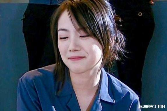 刘荷娜|曾让周杰伦、林志颖为之倾倒的她，如今穿婆婆衣服，躺公公大腿