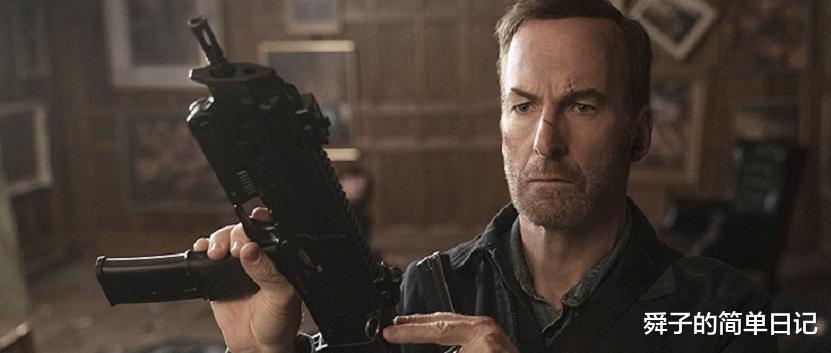 高圆圆|5部退休特殊人员反杀系列电影，超劲爆：我老了可是我还没死