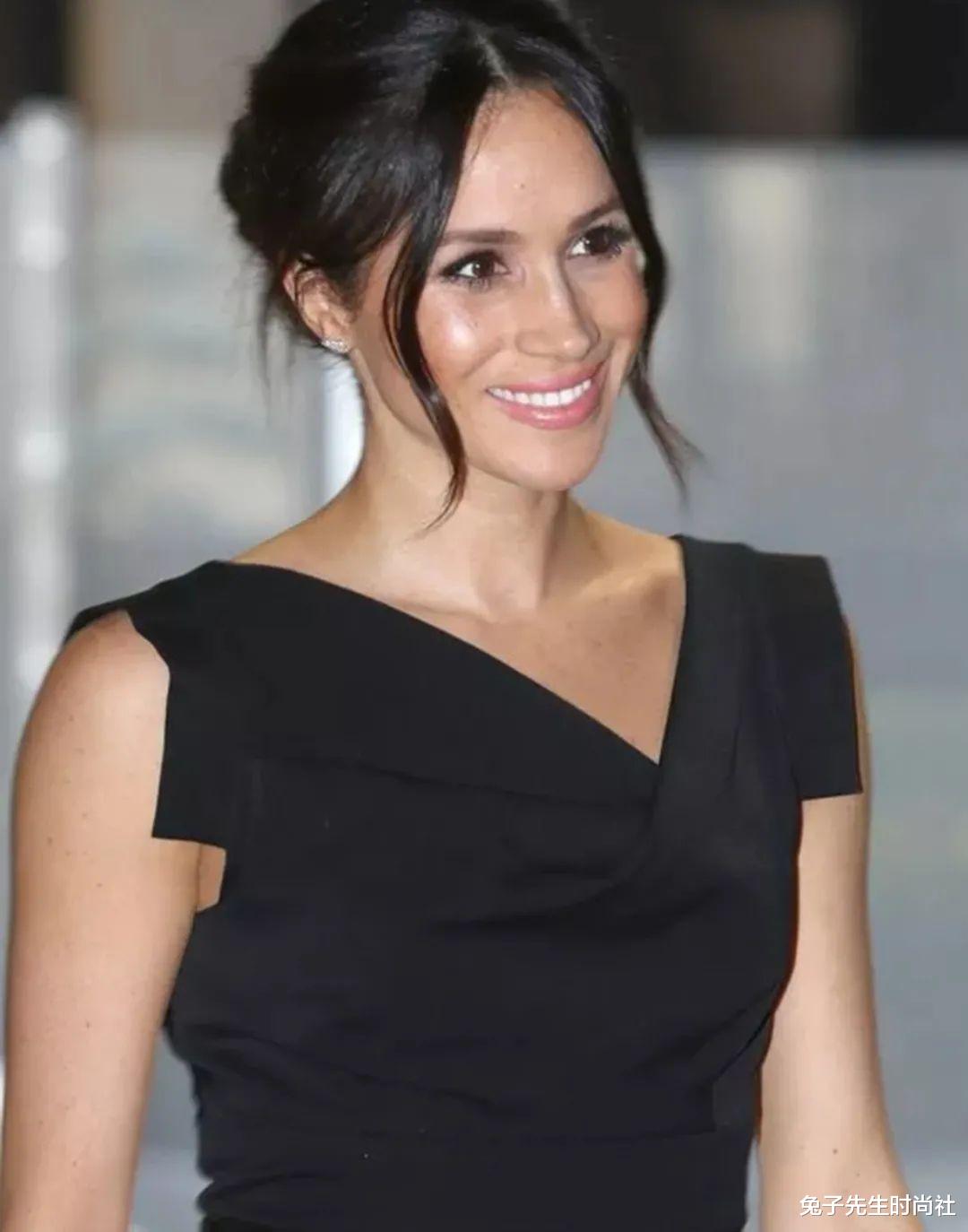 兔子先生时尚社 女王身体欠安,查尔斯和威廉代履行职责,人员稀缺王室想到了哈里