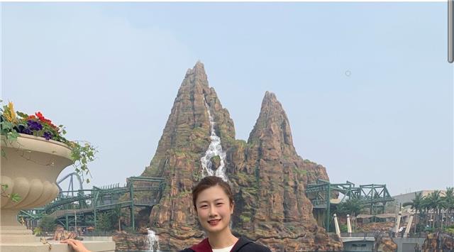 琳妹儿说|丁宁单手潇洒开大奔,惠若琪婚后更幸福,在家地位高老公为她揉脚