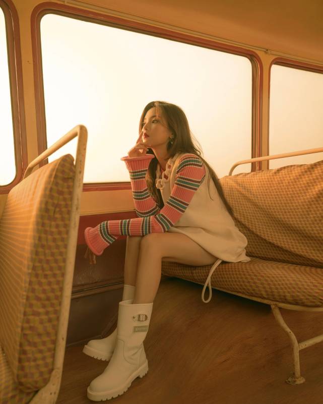 欧阳娜娜|杨超越暮光公路大片曝光