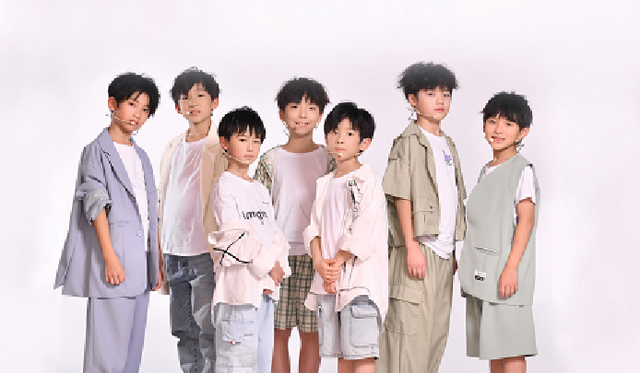 悦姐ya|成团仅3天,平均年龄8岁的天府少年团宣告解散,养成系难养成