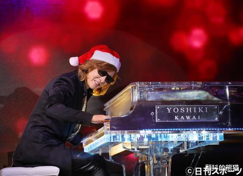圣诞节|YOSHIKI圣诞老人登场~时隔二年重返日本