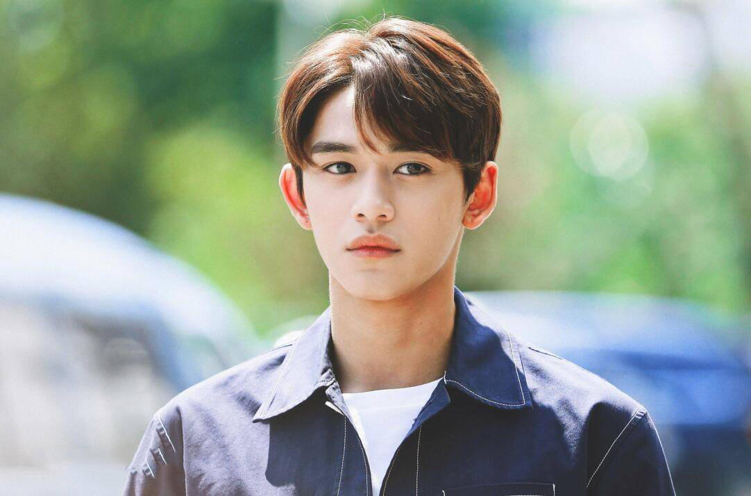 黄旭熙|爱豆塌房大赛?黄旭熙被3位前女友锤劈腿,他曾言不喜欢跑男剪辑