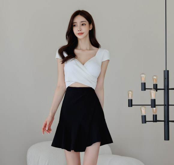 壹品穿搭|女神孙允珠高清时尚搭配：维纳斯叶絮皓白高腰包臀衣裙