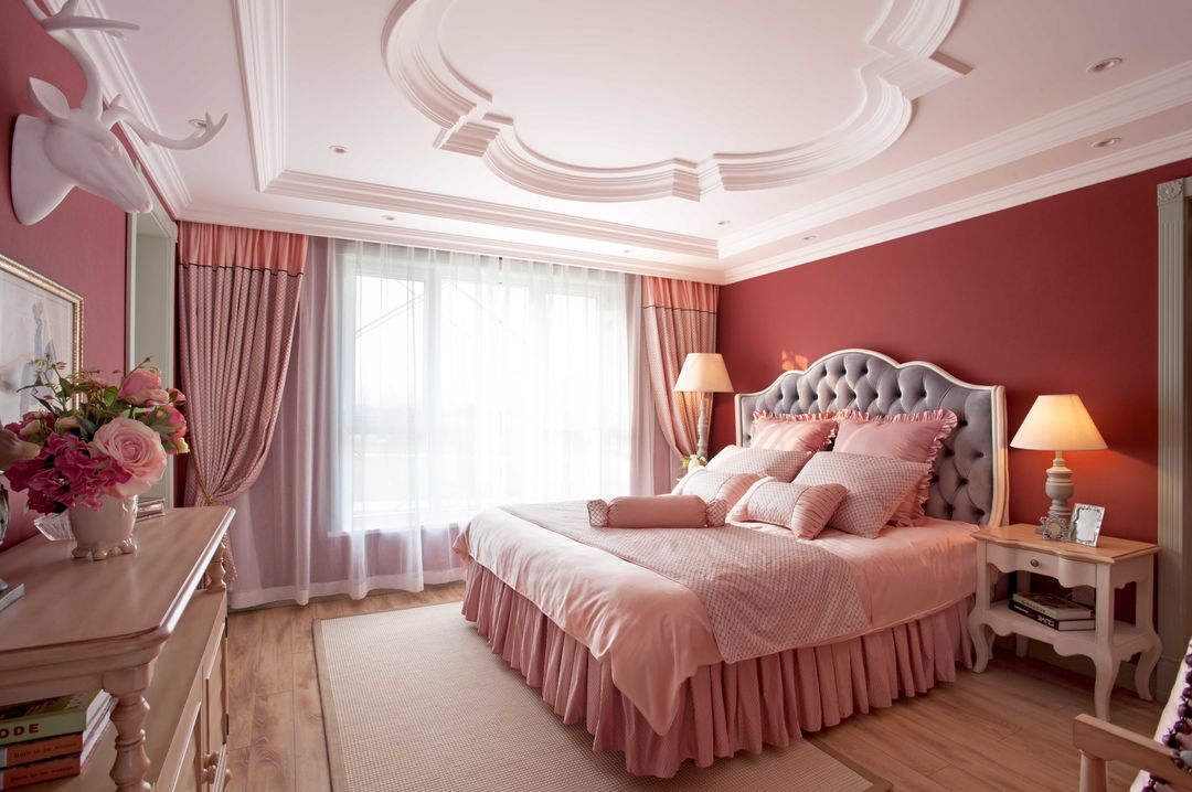 纯绿色为主的家居空间，如同马卡龙般让人回味，甜美又不失时尚