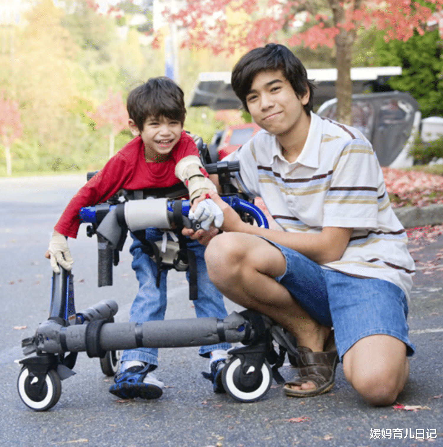 媛妈育儿日记|产检显示胎儿无四肢，宝妈仍坚持生下，是大爱还是自我感动