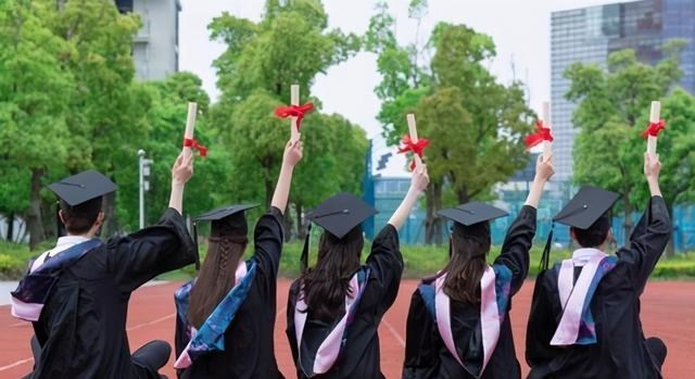 依科育儿吧|准硕士研究生注意下，读研潜规则一定要牢记，对你真的百利无一害