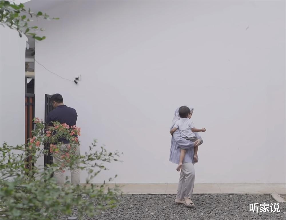 听家说|1家3口住进66㎡“白房子”:双层开放式设计,面积不大却干净整洁