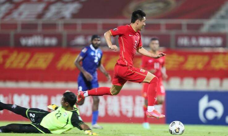 国足|只剩1轮，国足10分，却可能被4分球队反超！这道题太诡异了