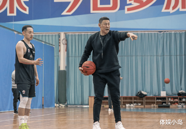 宁波|CBA垫底之争！宁波队16记三分迎第二胜，半场四人得分上双