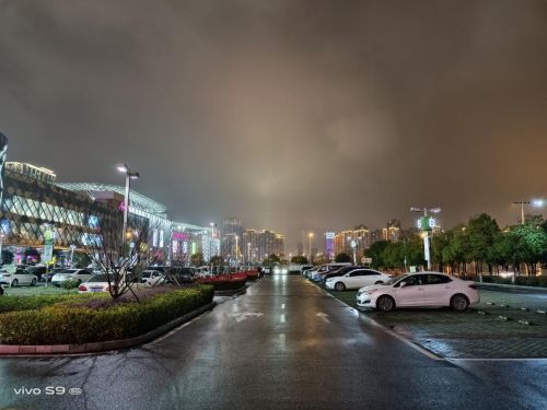 vivoS9评测:一款轻薄且高颜值的自拍旗舰