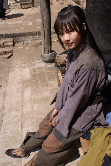 晋松|“天仙妹妹”尔玛依娜的娱圈沉浮录,她就这样改写了自己的结局