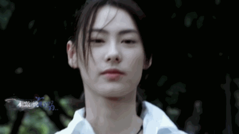 木木尔小倩|如今大家只会笑她脸长，但在《伊莎贝拉》里，她的脸充满故事感
