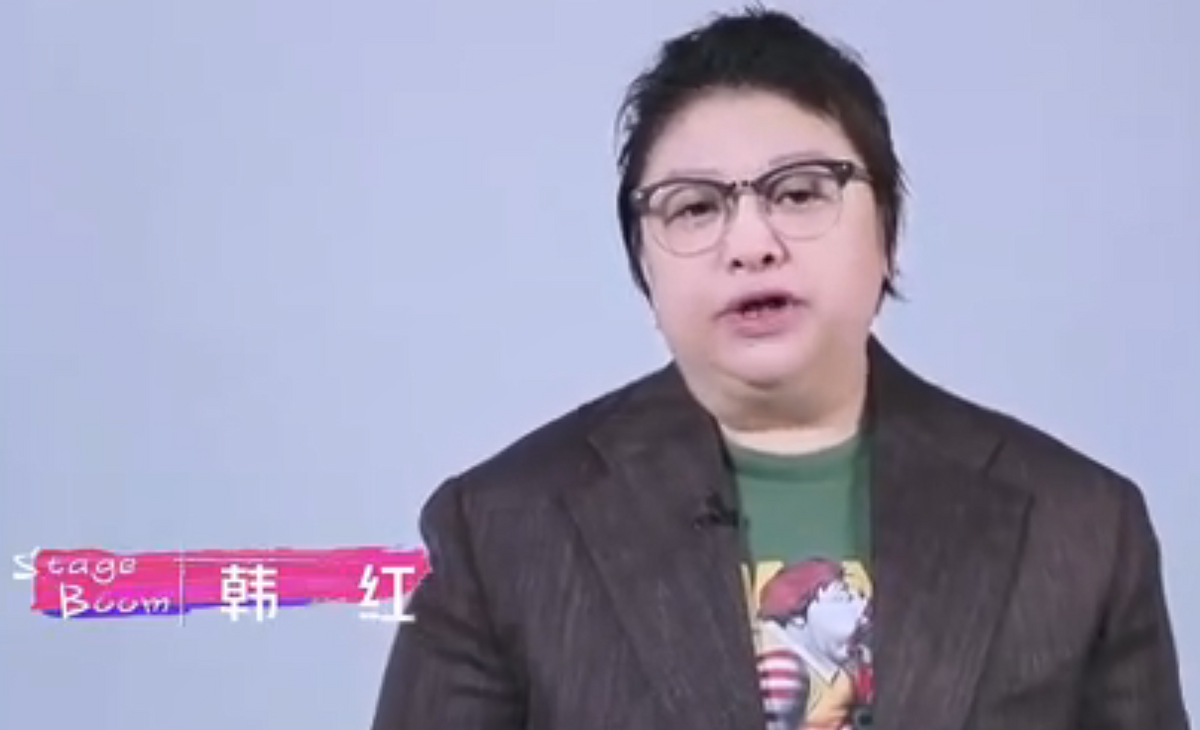 韩红|韩红暴瘦后罕见露面！减肥40斤瘦出尖下巴，穿六千元外套打扮潮流