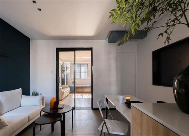 |56平米二居室用多种元素来塑造这个家，美观又实用