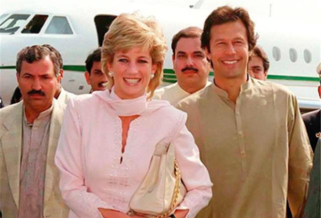 DEEP深度世界|戴安娜与查尔斯形同陌路，魂断巴黎之夜，“情夫”打爆电话找她