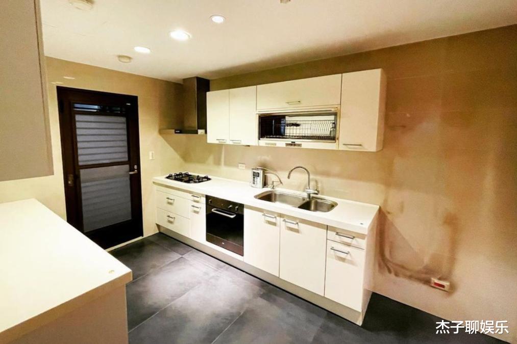 房产|46岁女星变卖豪宅，将跟老公到国外投资房产！结婚5年无子仍恩爱