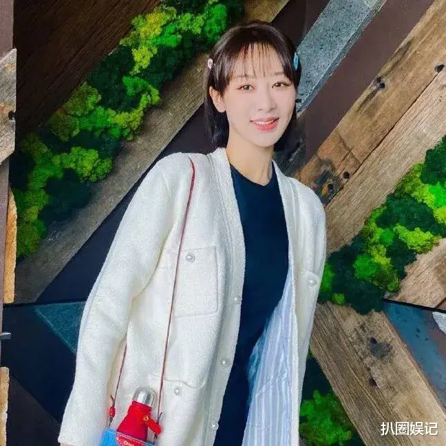 小猫咪的星座故事 张晋和李承铉最近在卖腐,李承铉深谙炒话题那一套,他是什么火来什么