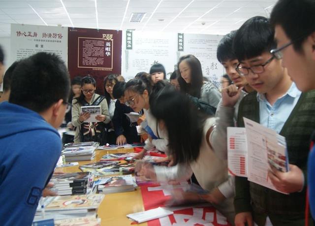 考研|一位母亲的痛诉：当同意孩子考研后，我才后悔，“刺伤”多少家庭