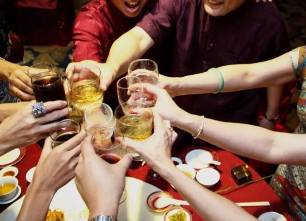 沧州城你不知道的事儿 沧州男子请人吃顿饭，被判赔13万，只因为……