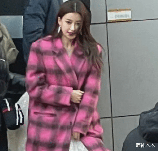 明星|超20位明星现身录制文联春晚，流量和当红小花齐聚，路透照片曝光