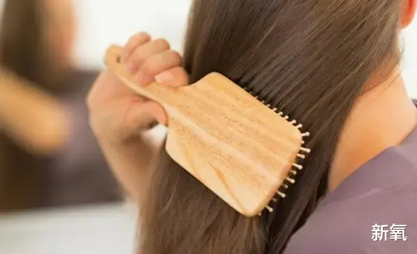 脱发|要是早知道这几招,最起码少掉几万根头发,心痛…