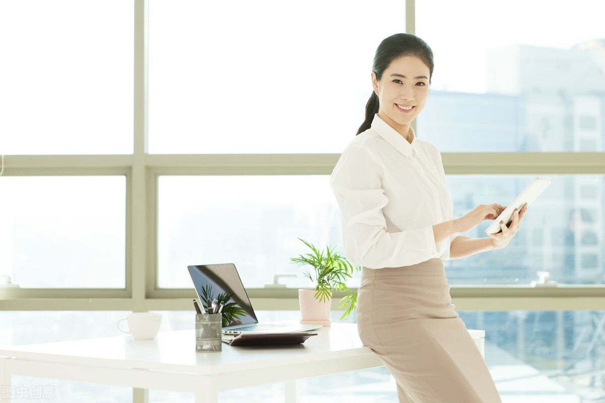 穿衣搭配|在职场中,什么是职场大忌?